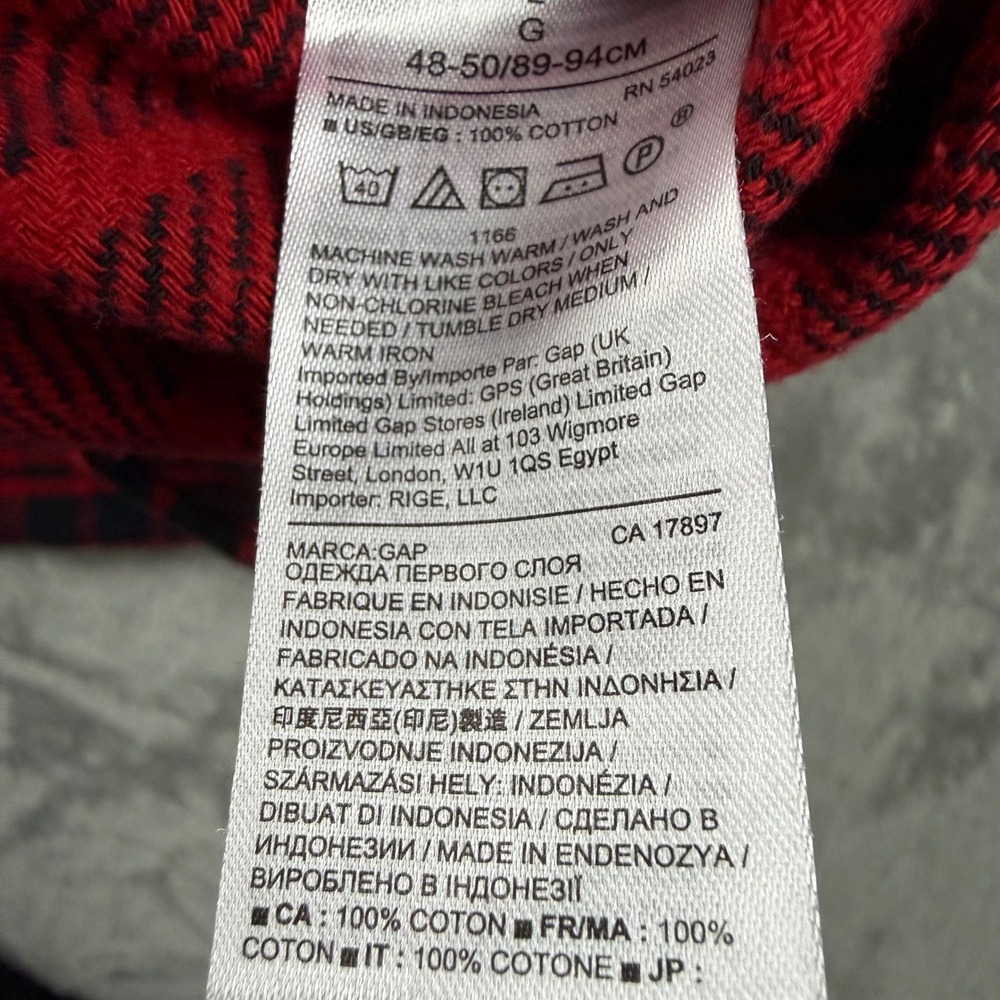 GAP Flannel‎ Shirt Mens Large Red Black Plaid Excellent Standard Fit Button Down - Picture 5 of 7